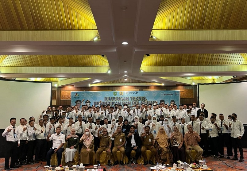 Ciptakan Tenaga Kontruksi Kompeten, 90 Peserta Ikuti Bimtek dan Uji Sertifikasi Dinas PUPR Riau