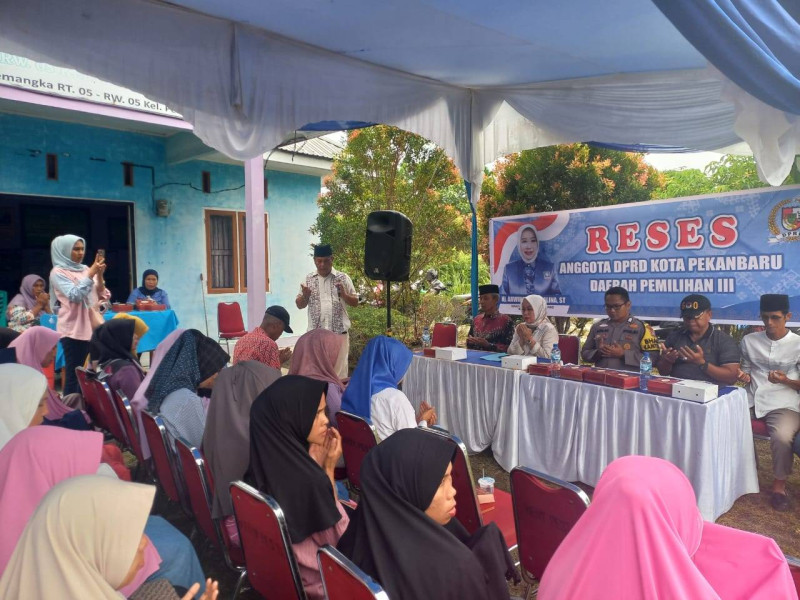 Reses, Anggota DPRD Pekanbaru Arwinda Serap Aspirasi Warga di Tenayan Raya