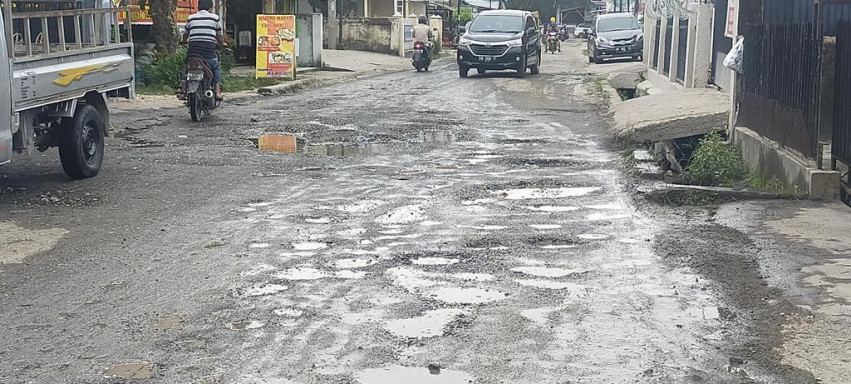Perbaikan Jalan di Pekanbaru Jangan Menunggu Korban